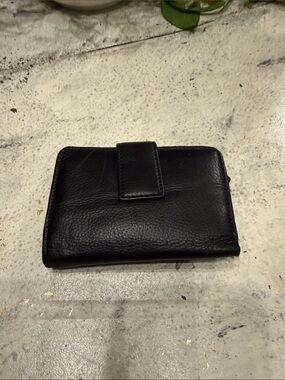 Fossil Black Pebbled Leather Wallet with Zip Pocket